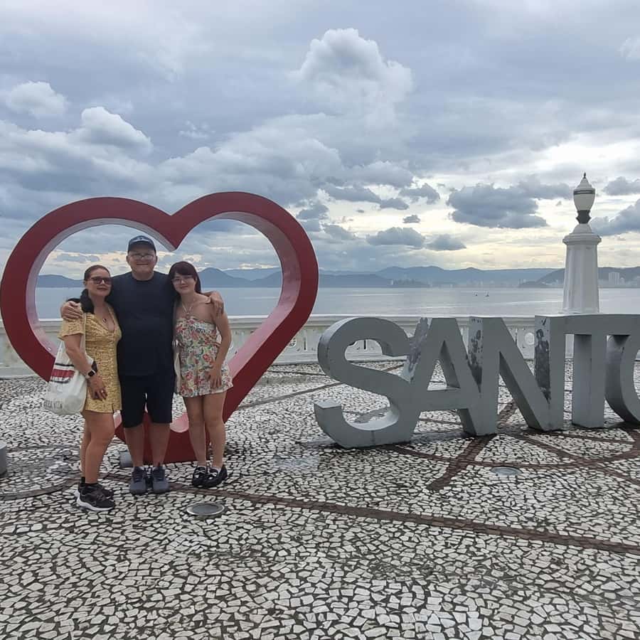 Colagem de mídia