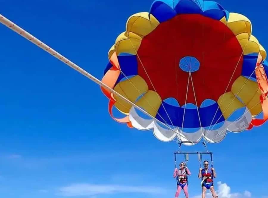Punta Cana: Parasailing Adventure with Hotel Pickup