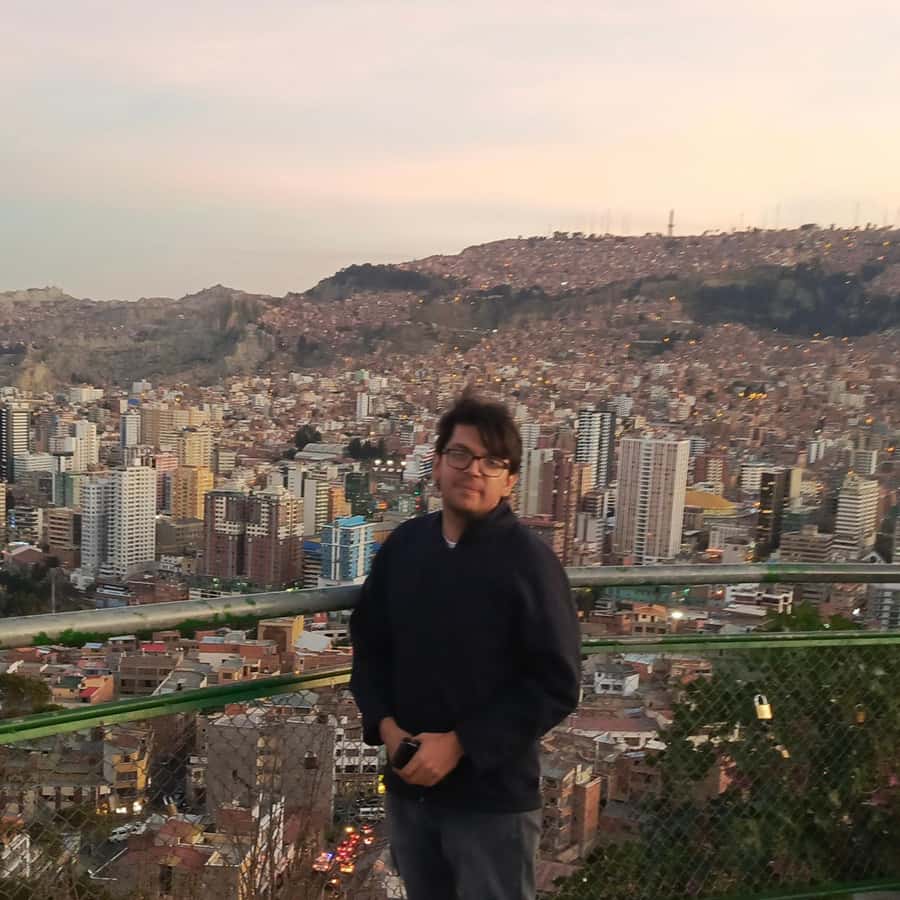 Colagem de mídia