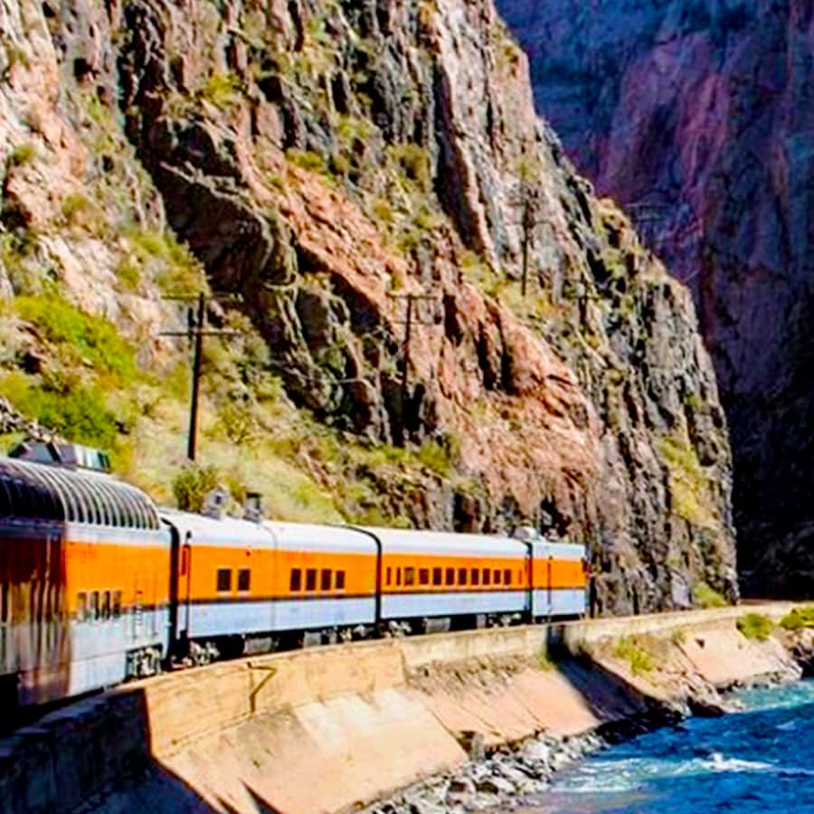 Cañon City: Royal Gorge Rafting with Wetsuit, Lunch & Photos