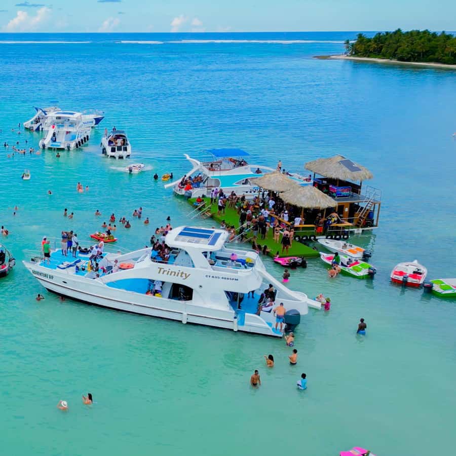 Punta Cana: Catamaran Party Boat with Snorkeling
