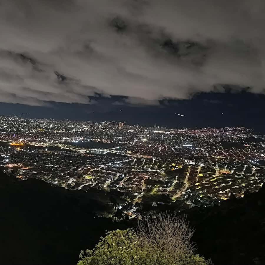 Colagem de mídia