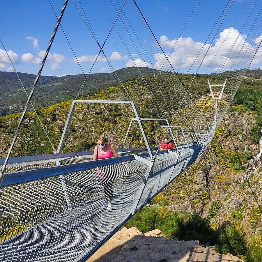 Colagem de mídia