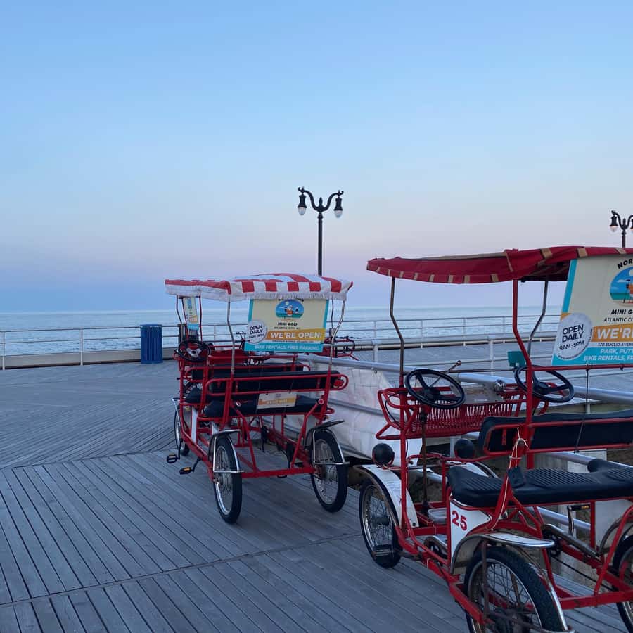 Atlantic City: Surrey Bike Rental