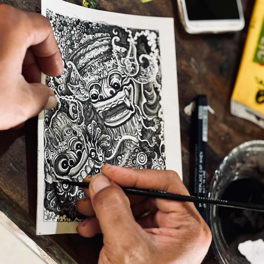 伝統の糸 ミニチュアケリキ絵画ワークショップ | GetYourGuide