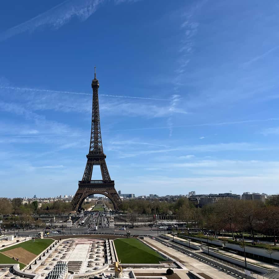 Entrada a la Torre Eiffel: cima o segundo piso con audioguía
