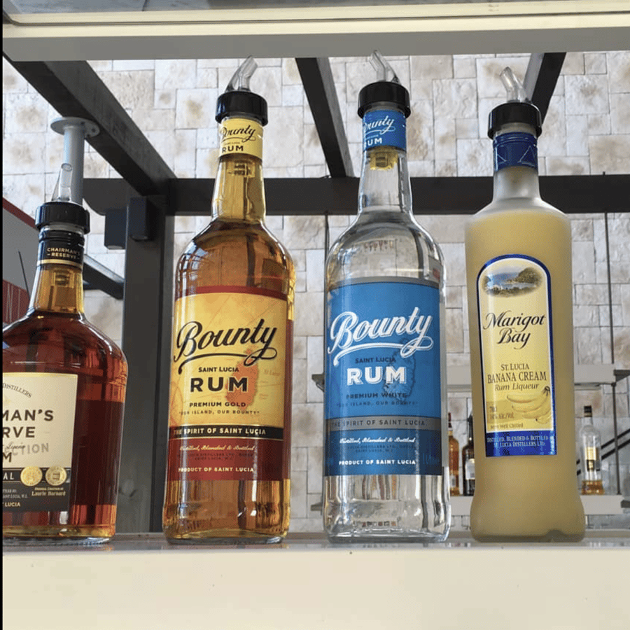 St. Lucia Bambus-Rafting + Rum-Destillerie-Erlebnis | GetYourGuide