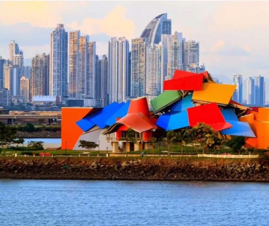 Colagem de mídia