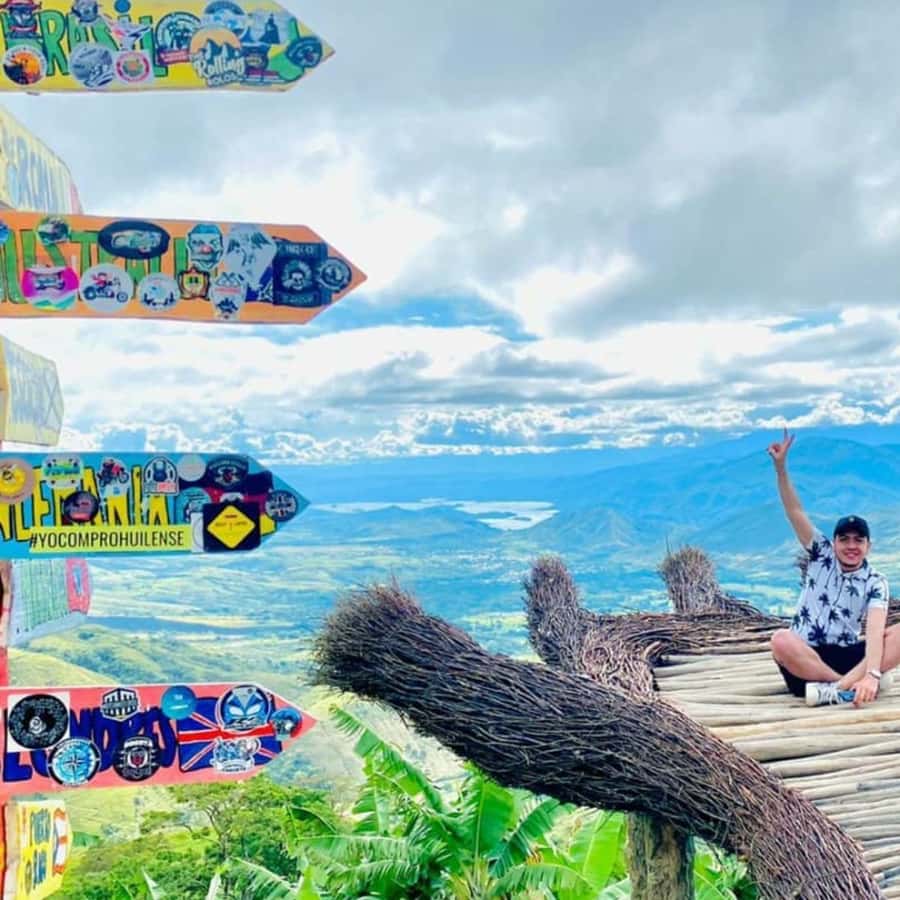 HUILA VIEWPOINTS MANO DEL GIGANTE GetYourGuide