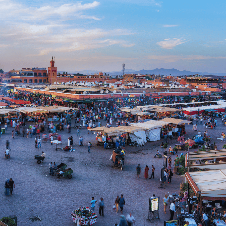 Marrakech Visite de la médina vue sur les toits et repas