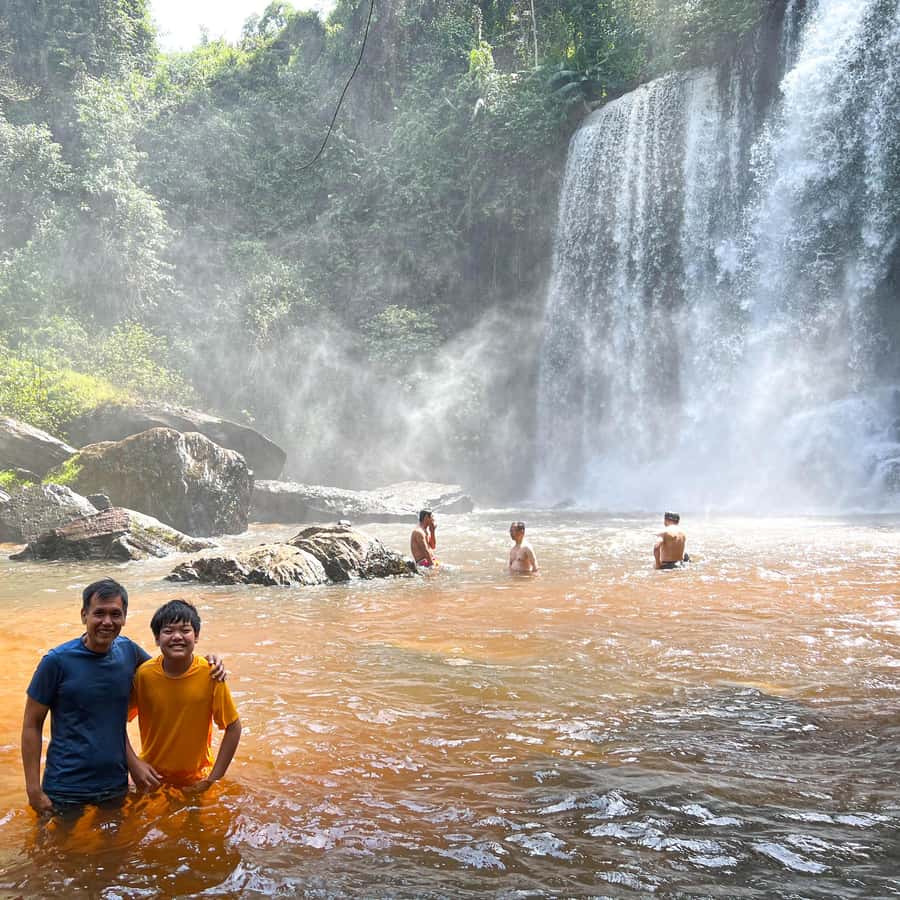Colagem de mídia