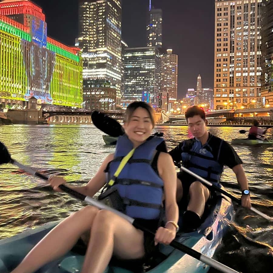 Chicago: Moonlight Paddle Tour on the Chicago River