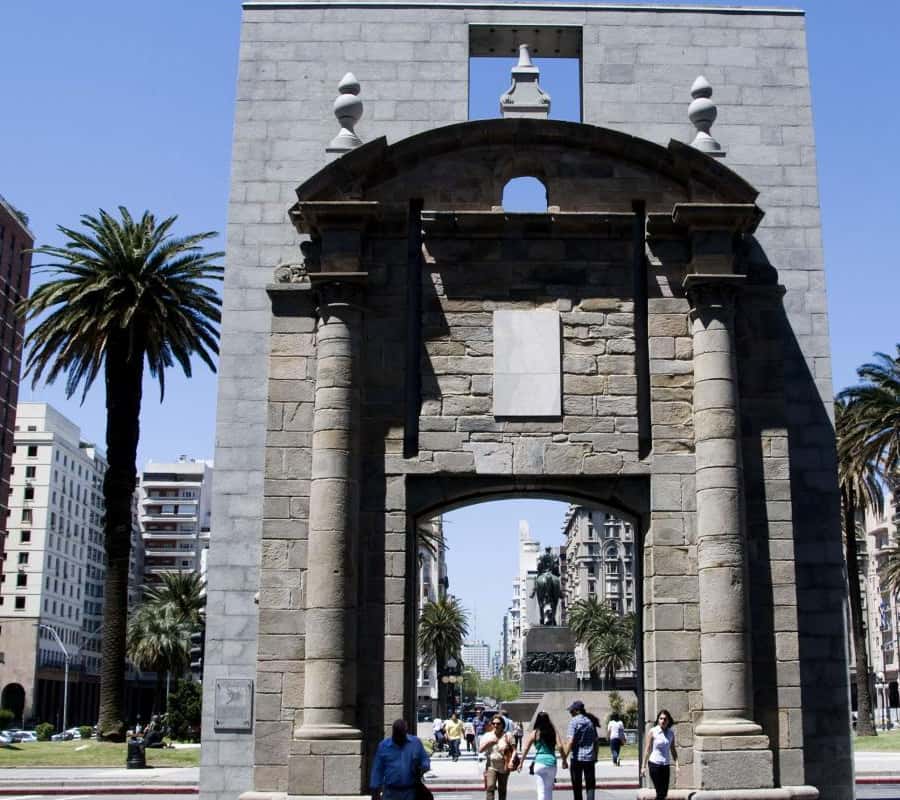 Colagem de mídia