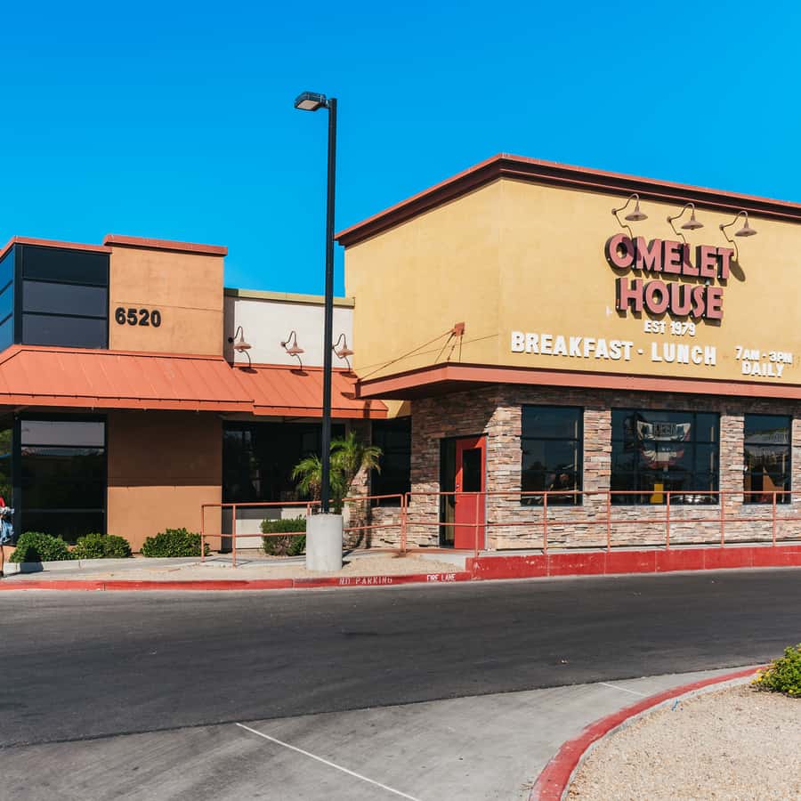 Las Vegas: Grand Canyon West and Hoover Dam Tour with Meals
