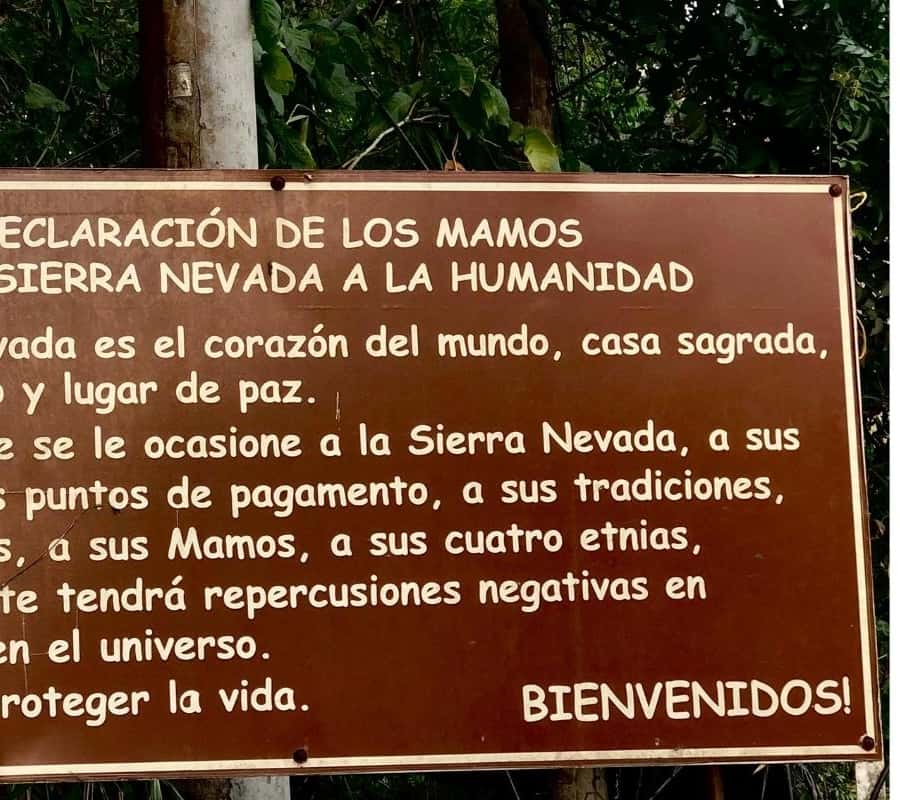Colagem de mídia