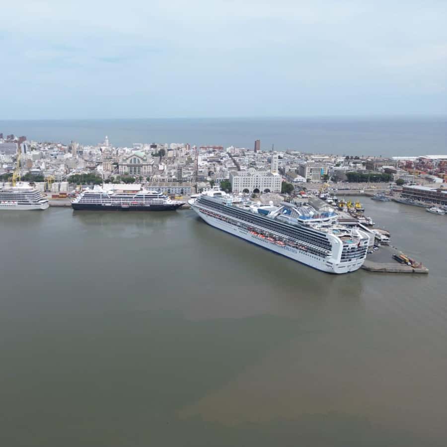 Colagem de mídia