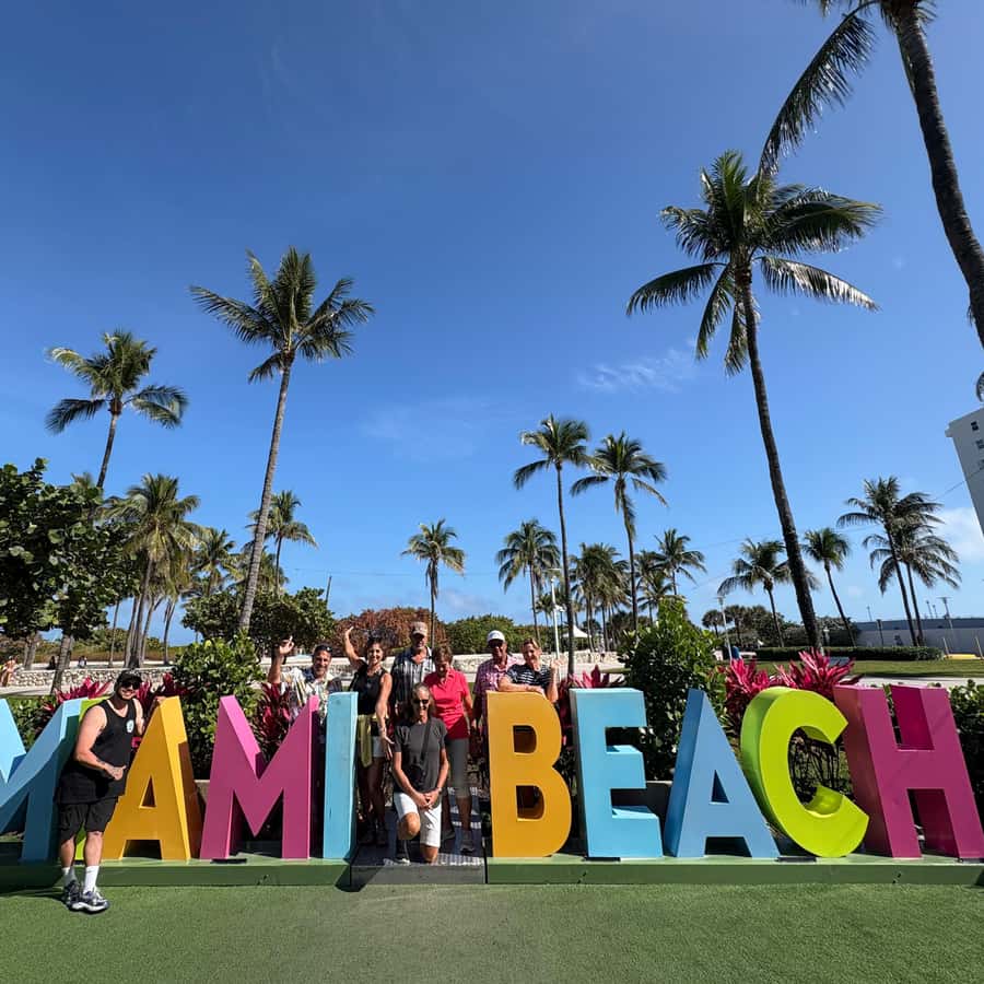 Miami City Tour: 5 Sites, 4 Stops, One Epic Experience