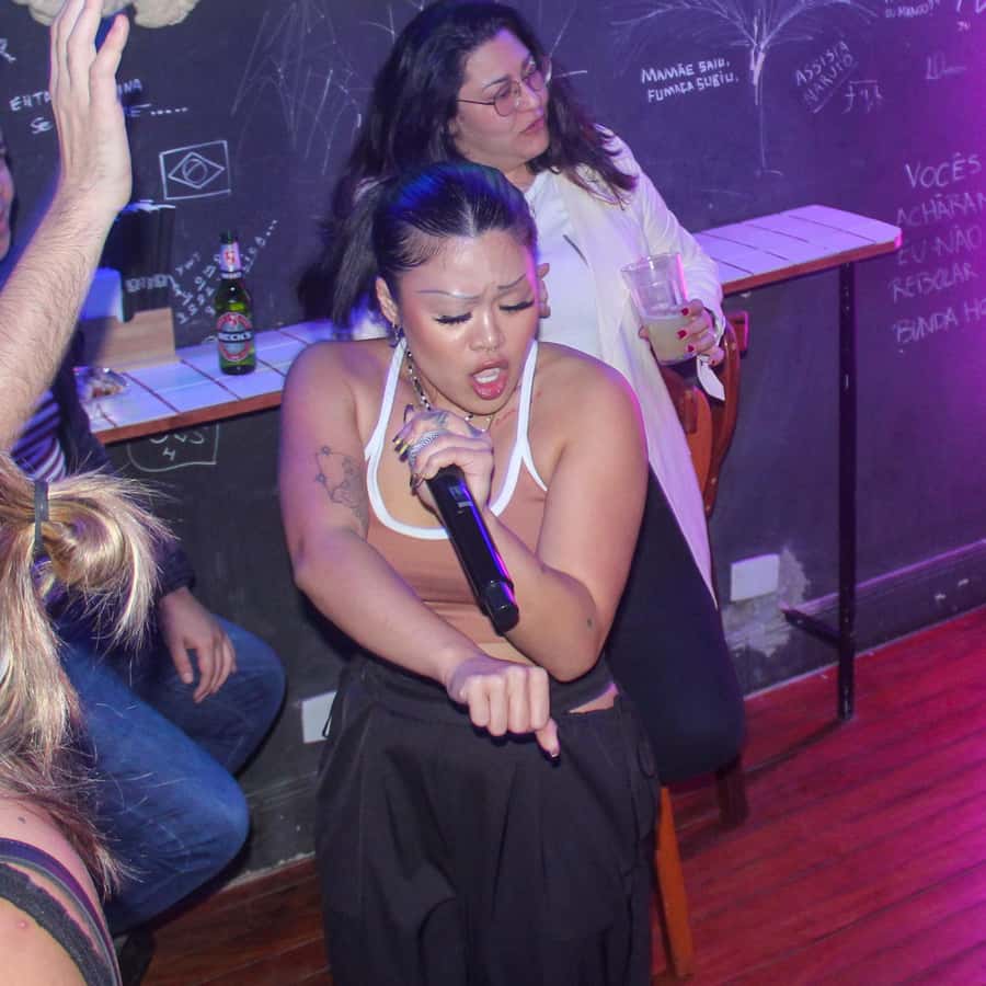 Colagem de mídia