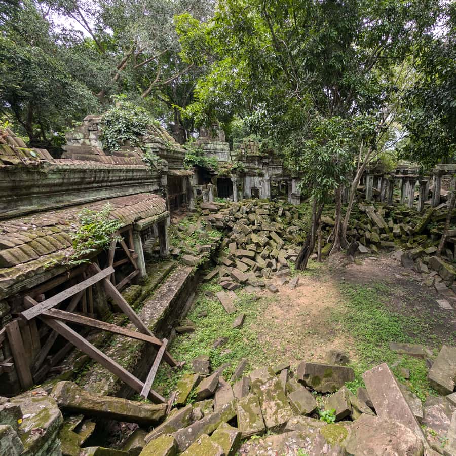 Colagem de mídia