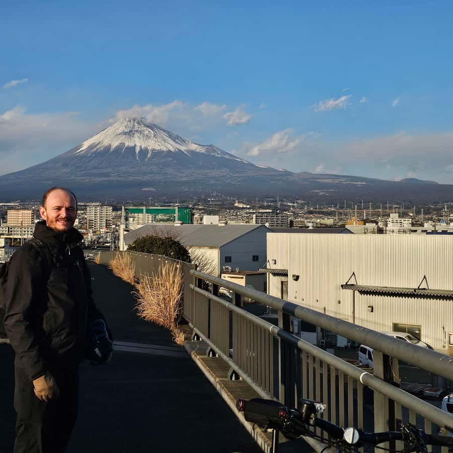 Fondo Paisaje Con El Monte Fuji Puesta De Sol Y Rama De Flor De Cerezo  Colorido Cielo Violeta Rosa Pagoda Japonesa Sakura Símbolo De Japón,  Montaña, Japón, Pagoda Imagen de Fondo Para, image size:900x900