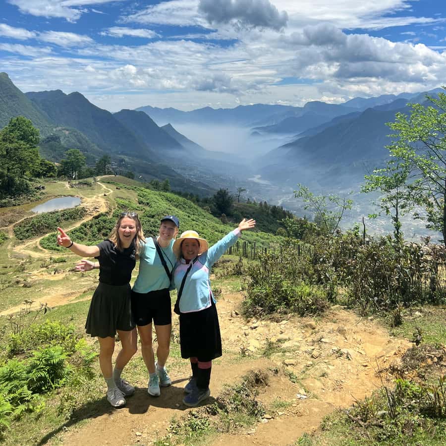 SAPA Day trekking night Homestay with LOCAL PEOPLE