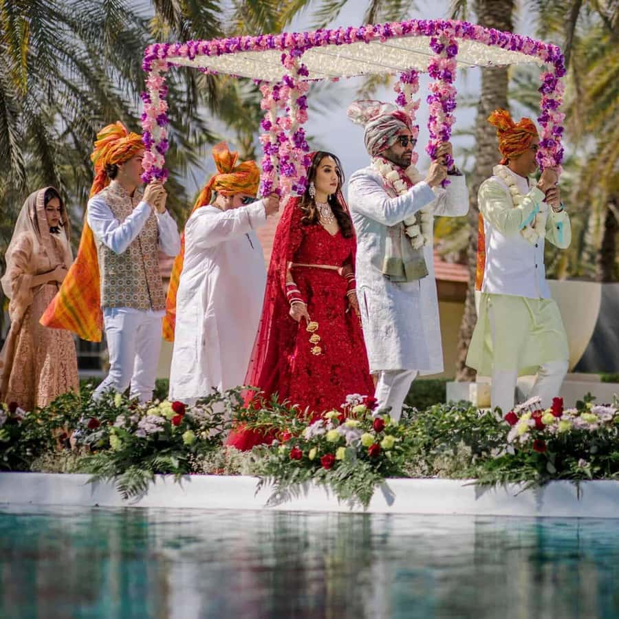 Delhi : plongez dans la culture indienne lors d'un mariage hindou haut en  couleurs | GetYourGuide, image size:900x900