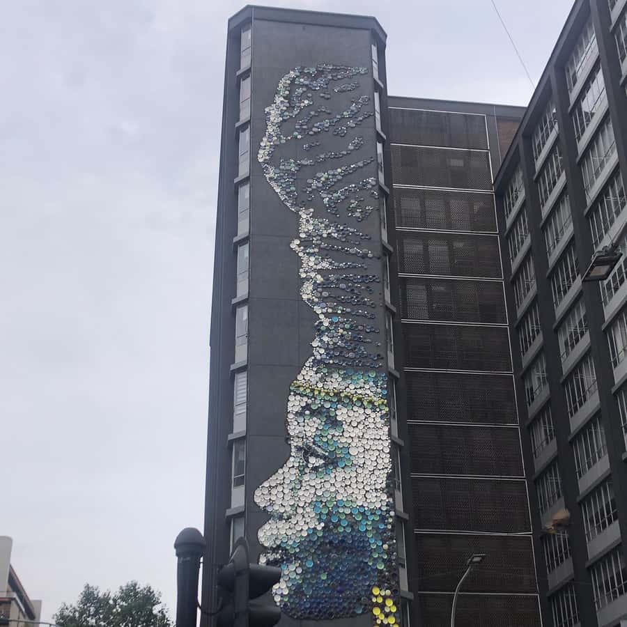 Colagem de mídia
