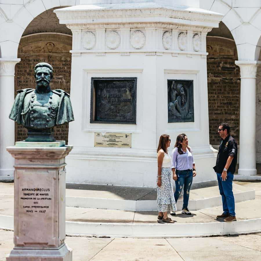 Colagem de mídia