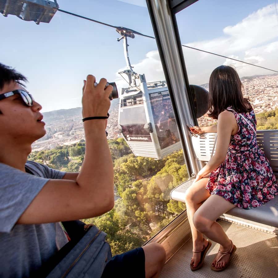 Barcelona: Montjuïc Cable Car Roundtrip Ticket