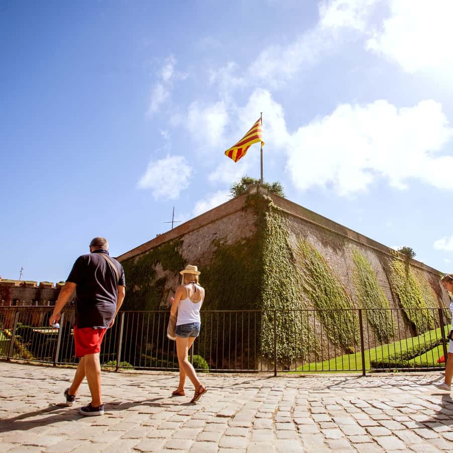 Barcelona: Montjuïc Cable Car Roundtrip Ticket