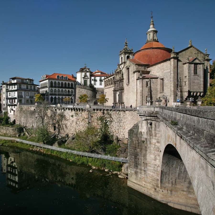 Colagem de mídia