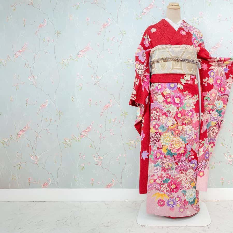 Osaka: Furisode Kimono 1-Day Rental | GetYourGuide
