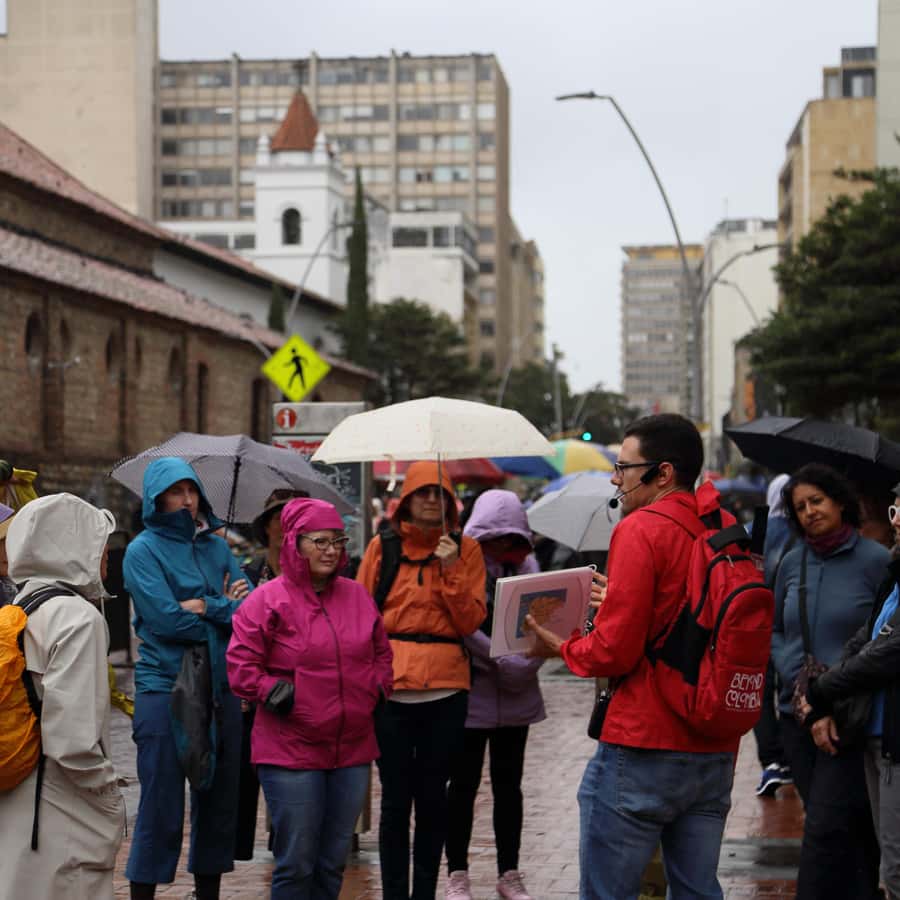 Colagem de mídia