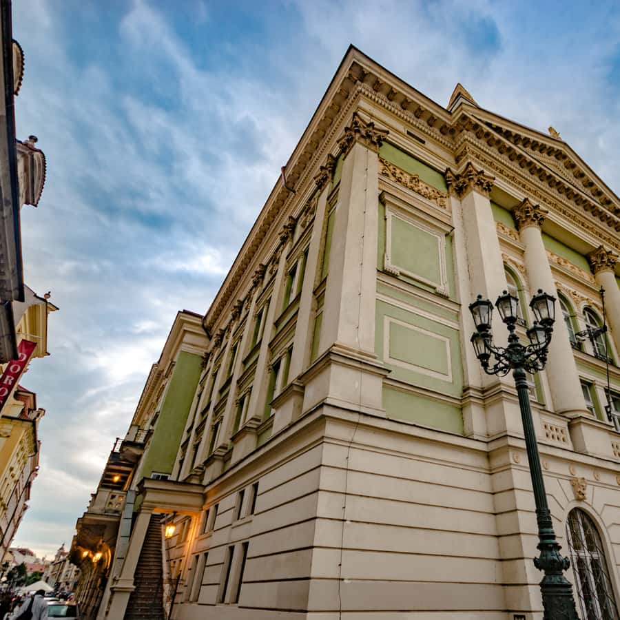 Prague: Legendary Beer Tour with Dinner GetYourGuide