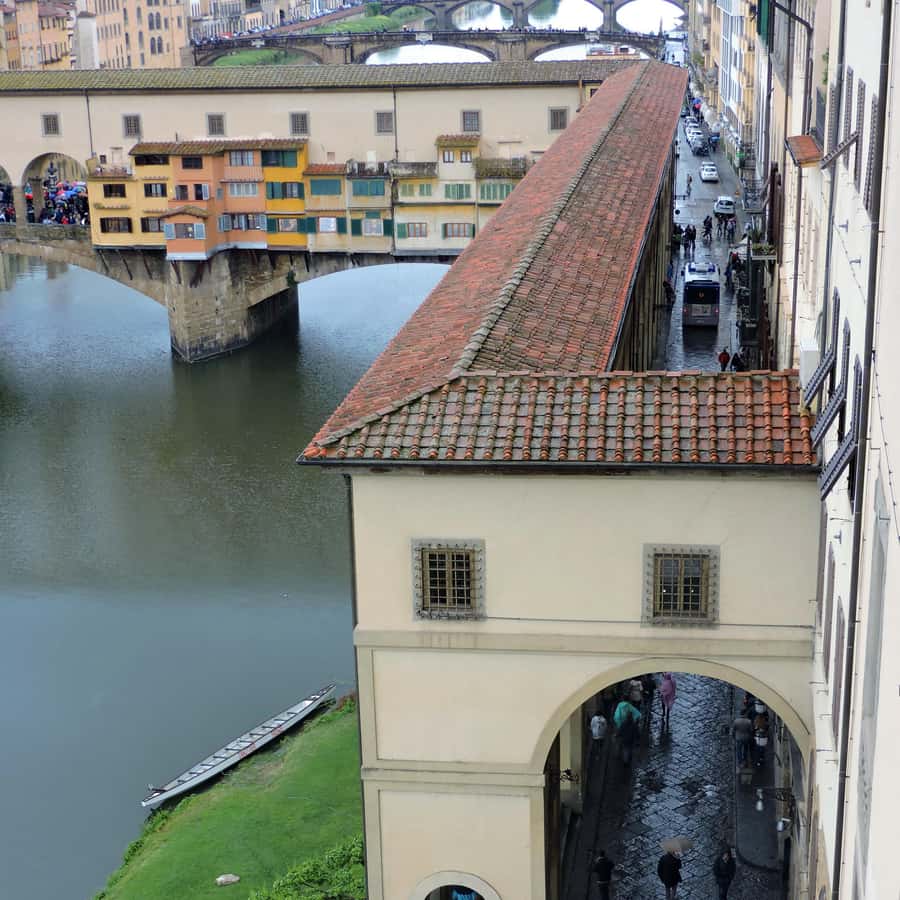 Florence: Vasari Corridor and Uffizi Gallery Exclusive Tour