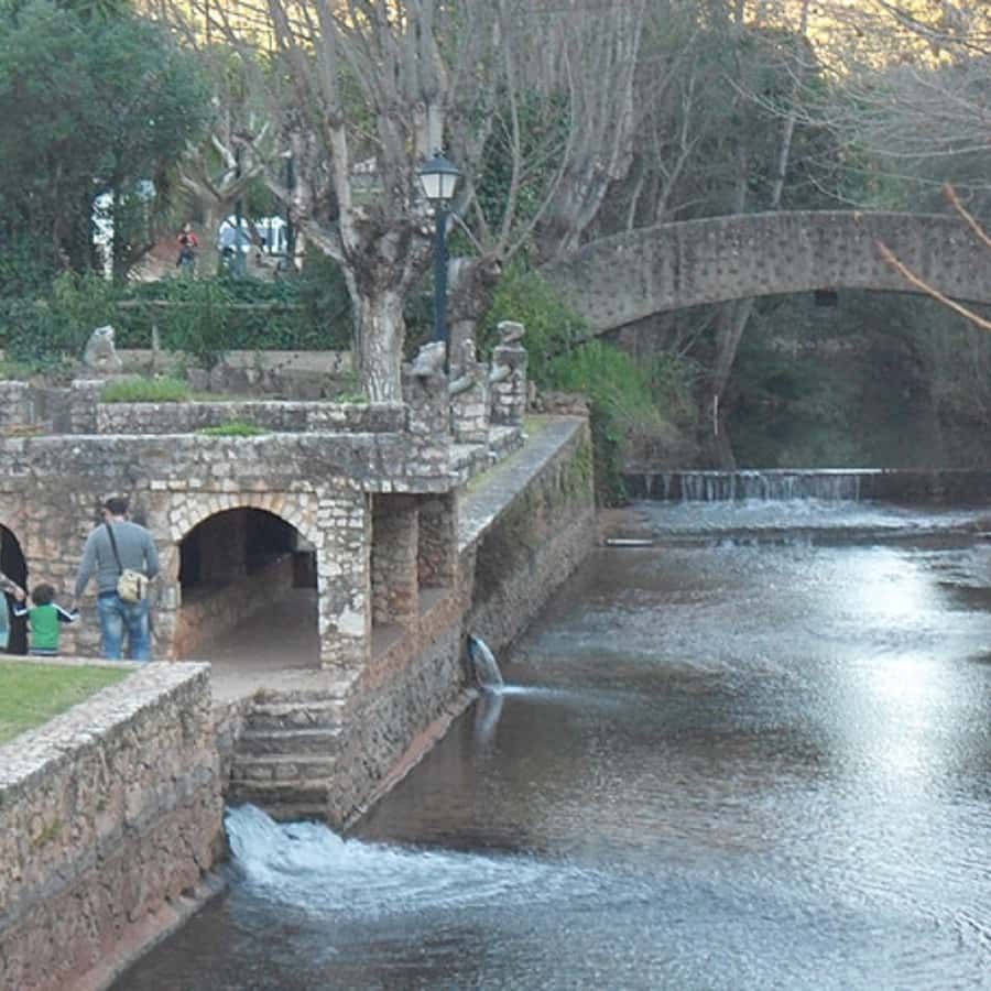 Colagem de mídia