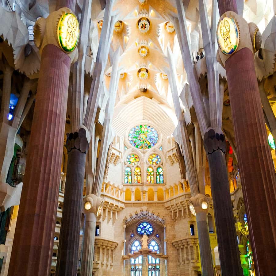 Barcelona: Gaudí's Sagrada Família Fast-Track Guided Tour
