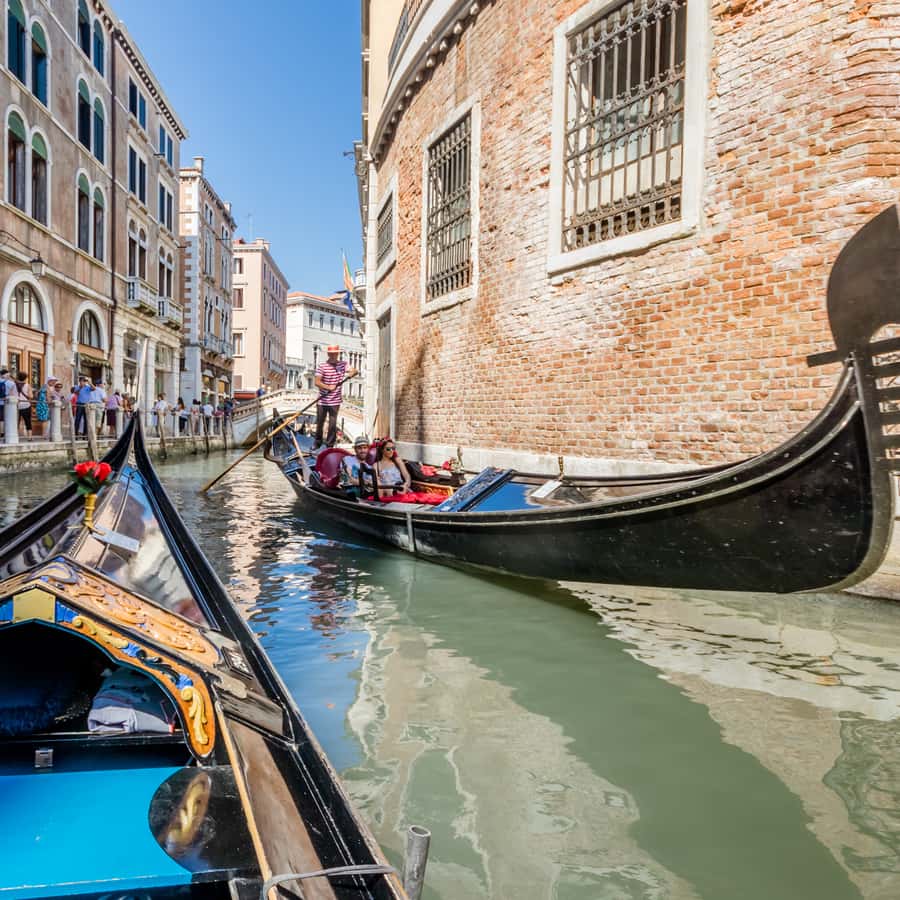 Venice: Shared Gondola Ride Across the Grand Canal