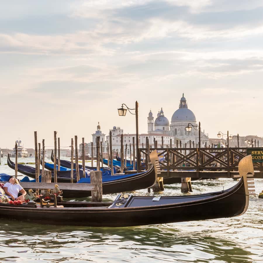 Venice: Shared Gondola Ride Across the Grand Canal
