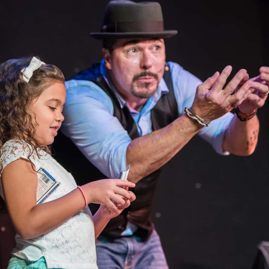 Orlando: The Outta Control Magic Comedy Dinner Show