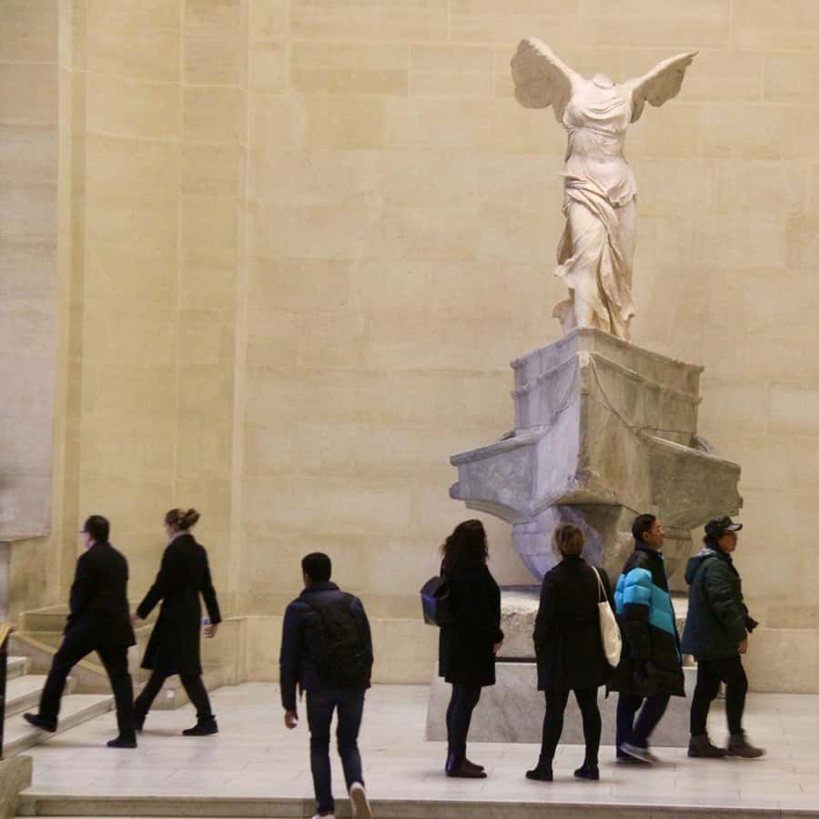 パリ：ルーブル美術館の2時間ガイドツアー | GetYourGuide