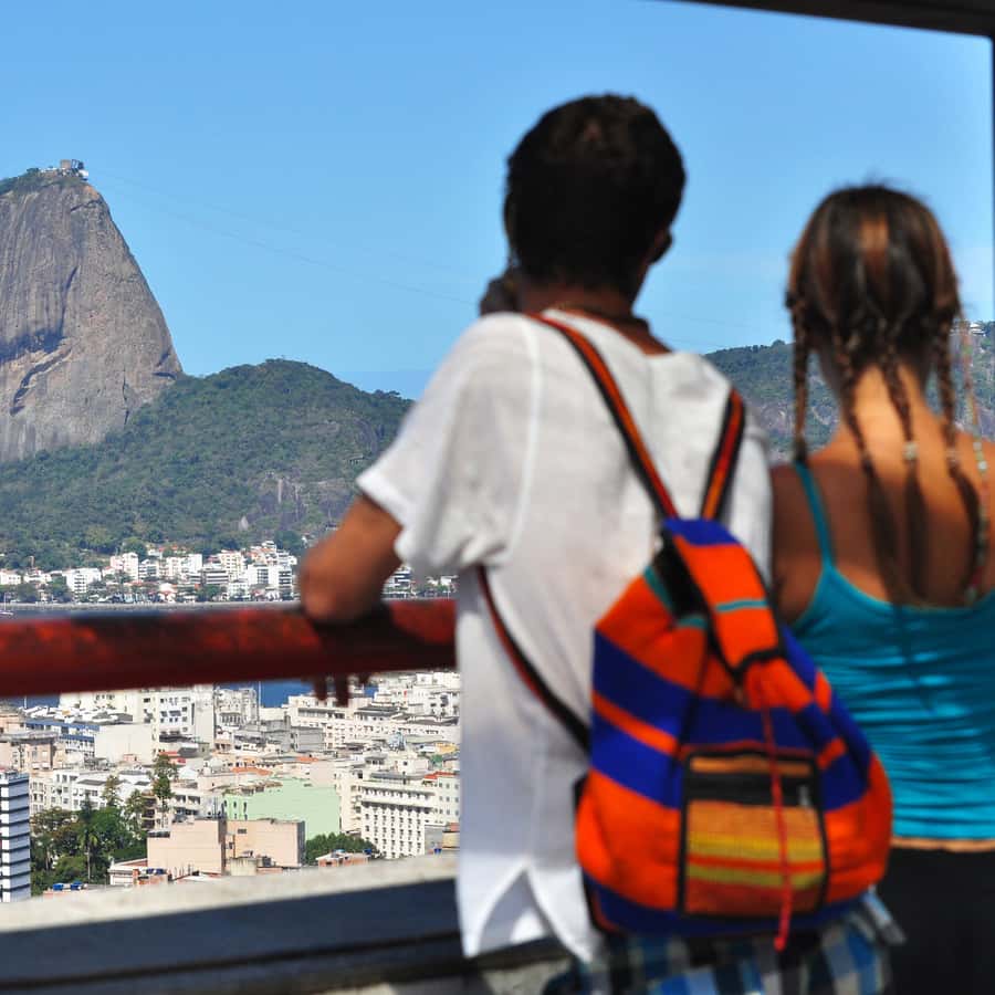 Colagem de mídia