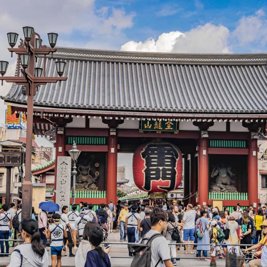 Tokyo: Asakusa Walking Tour with Sensoji Temple Visit