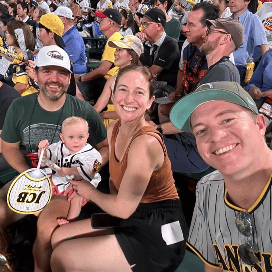 Tokyo : Baseball/Football Match with Local Fan (with TICKET)