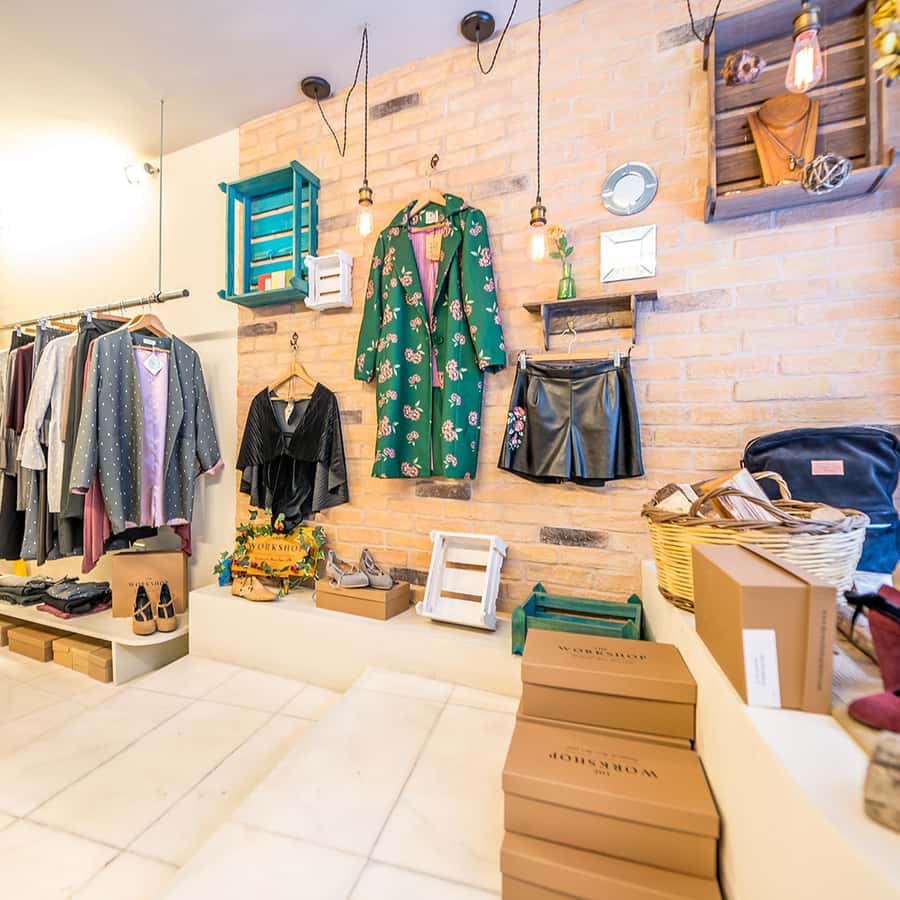 Comprar Ropa Tienda Ropa Inglesa Excursión De Compras Y Moda