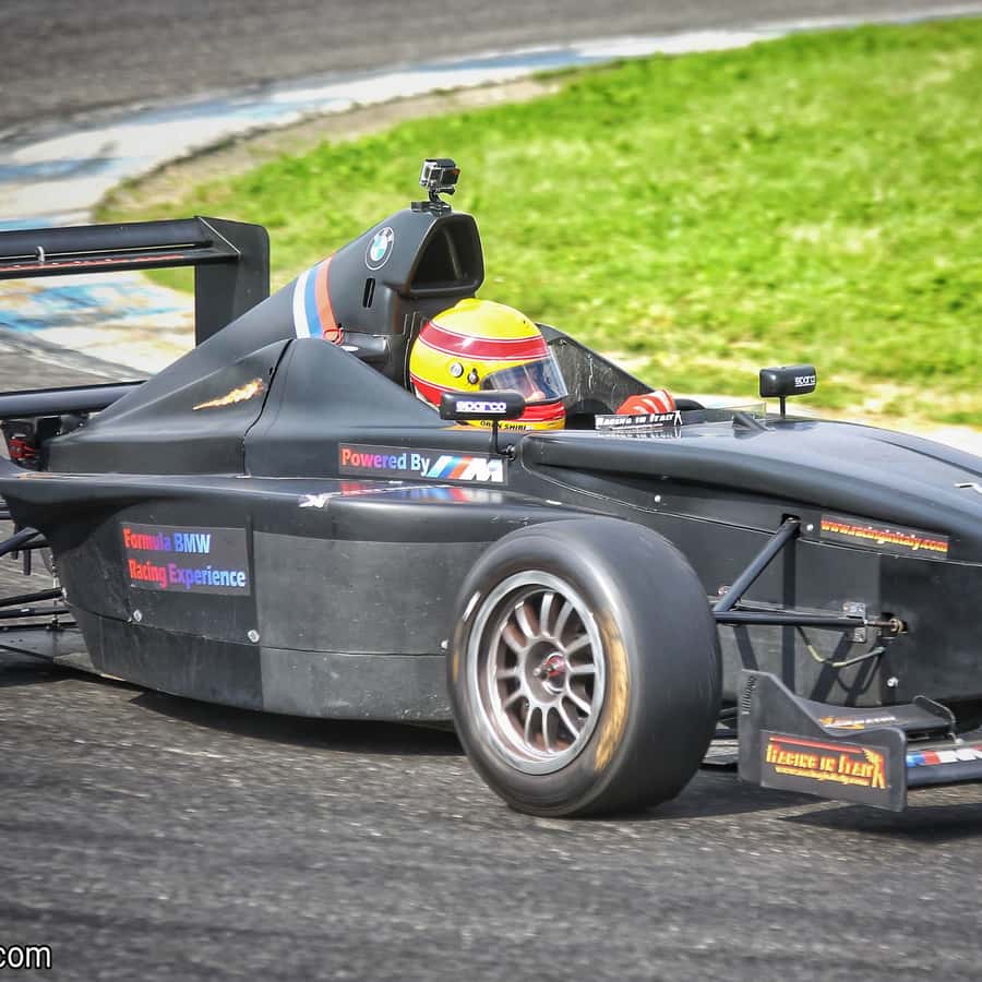 Milan: Formula BMW & Ferrari Race Course Driving Experience