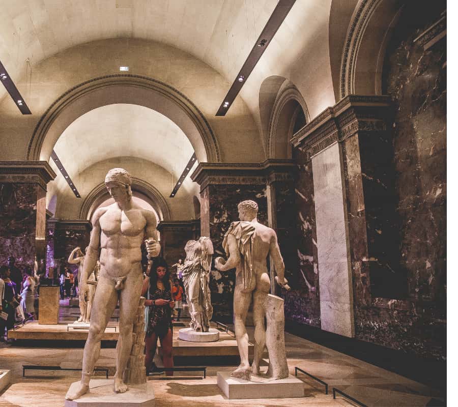 ルーヴル美術館優先入場付きウォーキングツアー | GetYourGuide