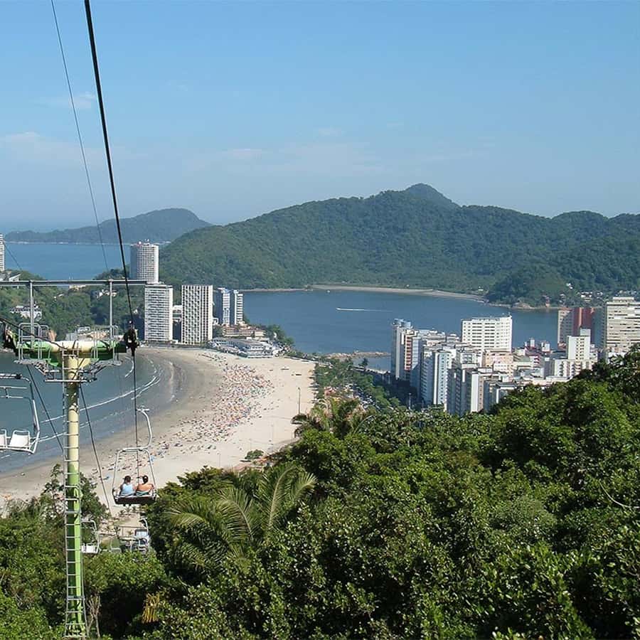 Colagem de mídia