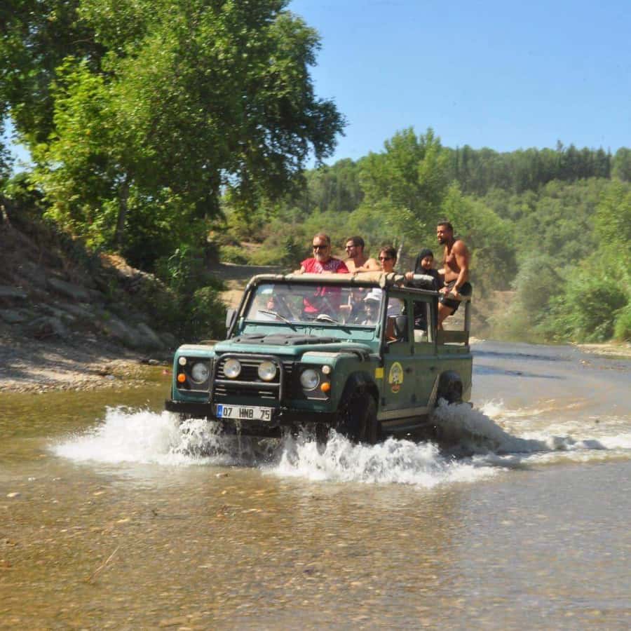 Strona: Jeep Safari Adventure z lunchem nad Zielonym Jeziorem