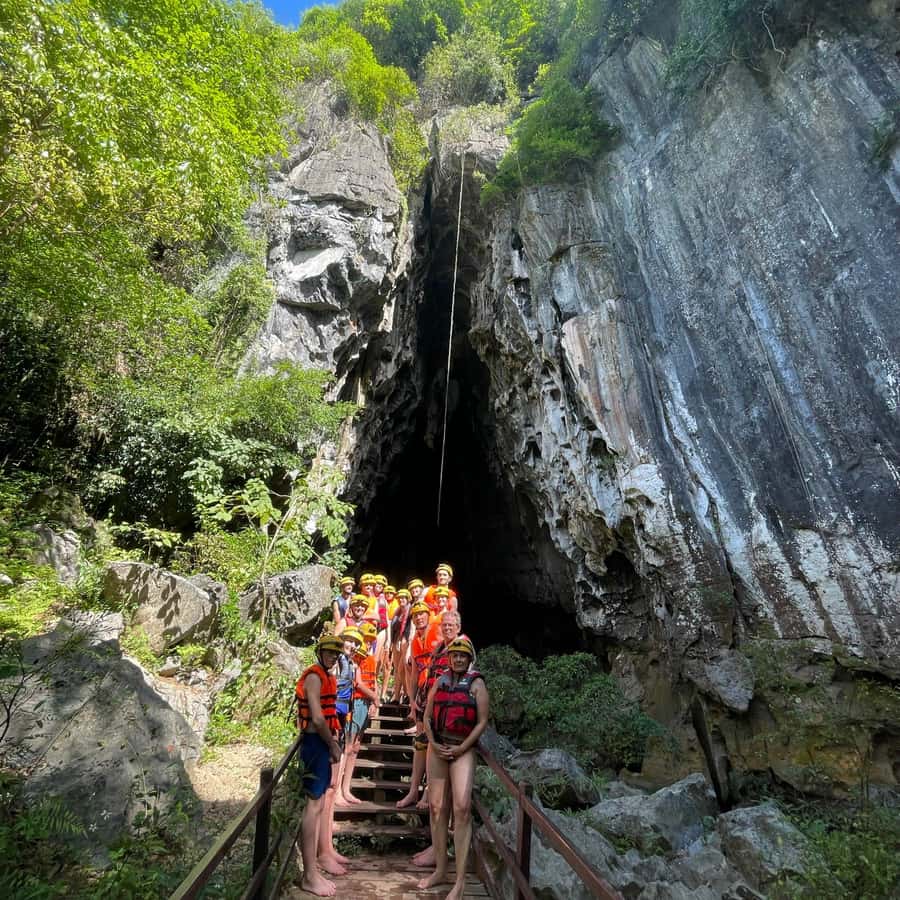 Phong Nha: Zipline Dark Cave & Paradise Cave Exploration